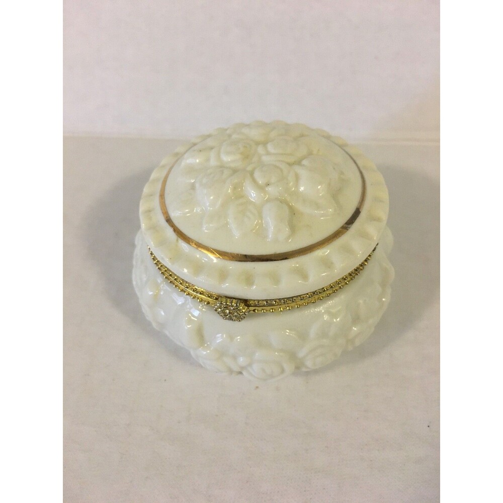 Diaamonique Porcelain Ivory and Gold Trim Jewelry Trinket Box